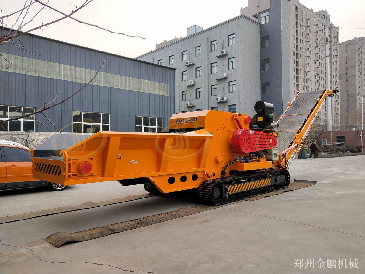 郑州金鹏建筑木材破碎机在移动式预粉碎中的应用