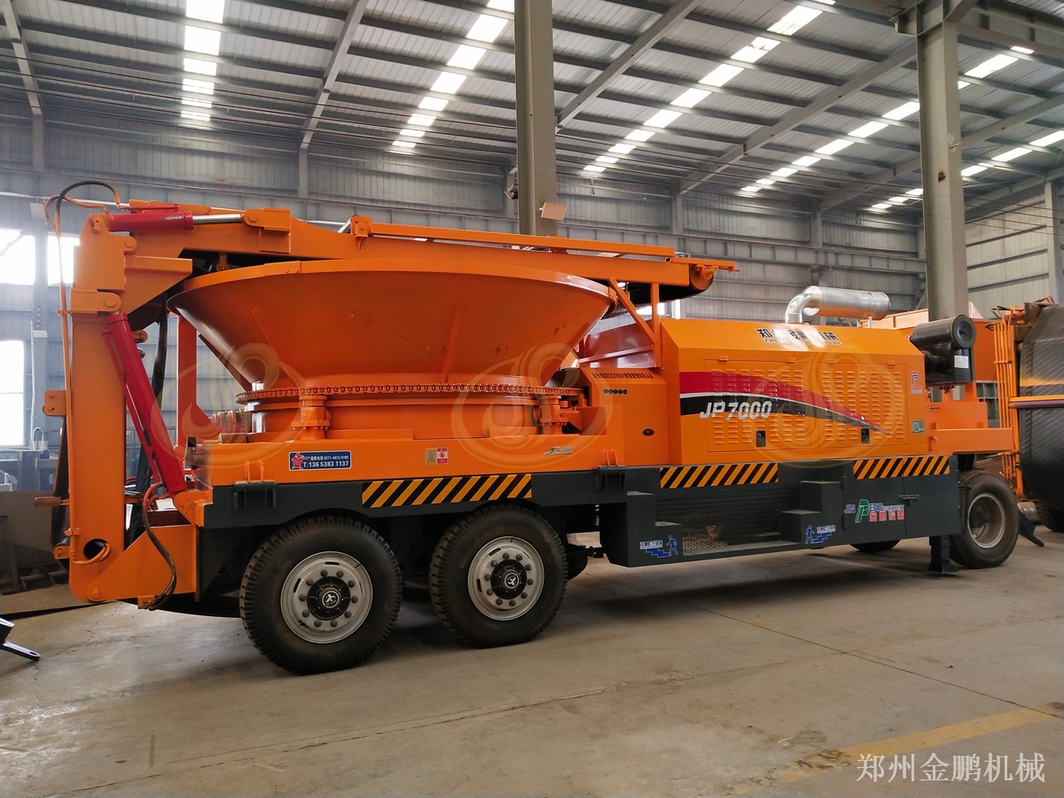 郑州金鹏树根圆盘粉碎机物料难点与JPE6000参数选型