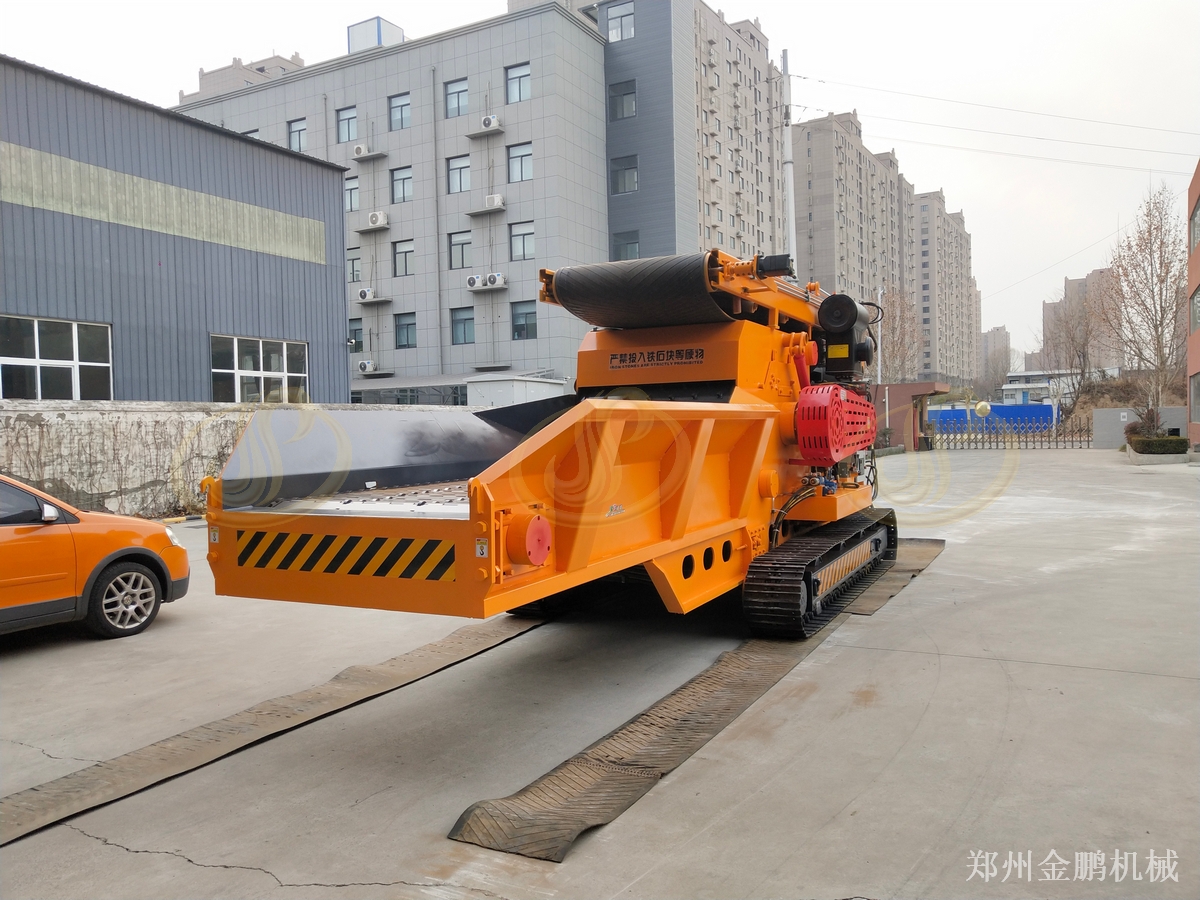 郑州金鹏大型木材粉碎机设备选型与集中料场处理方案