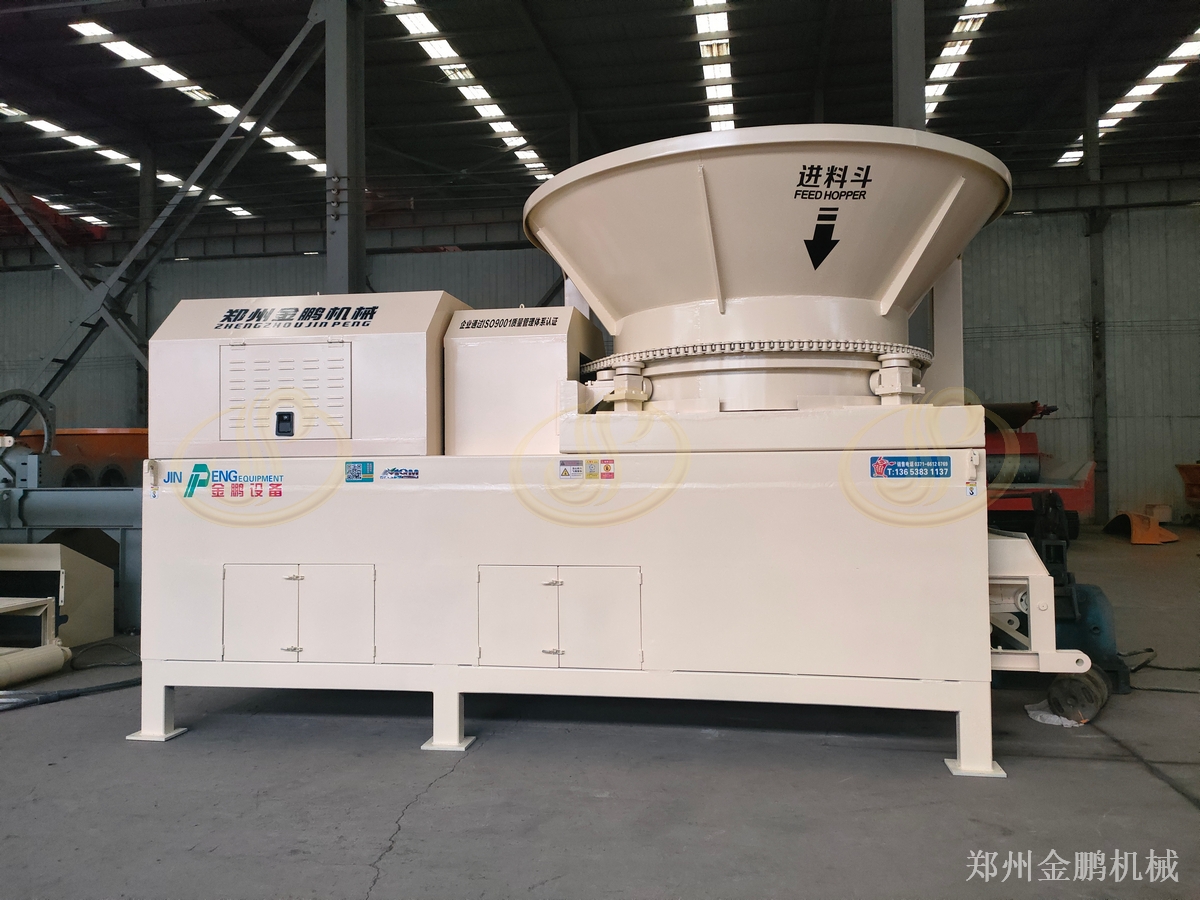 郑州金鹏拖拉机带树根粉碎机料场作业组织与配置参考