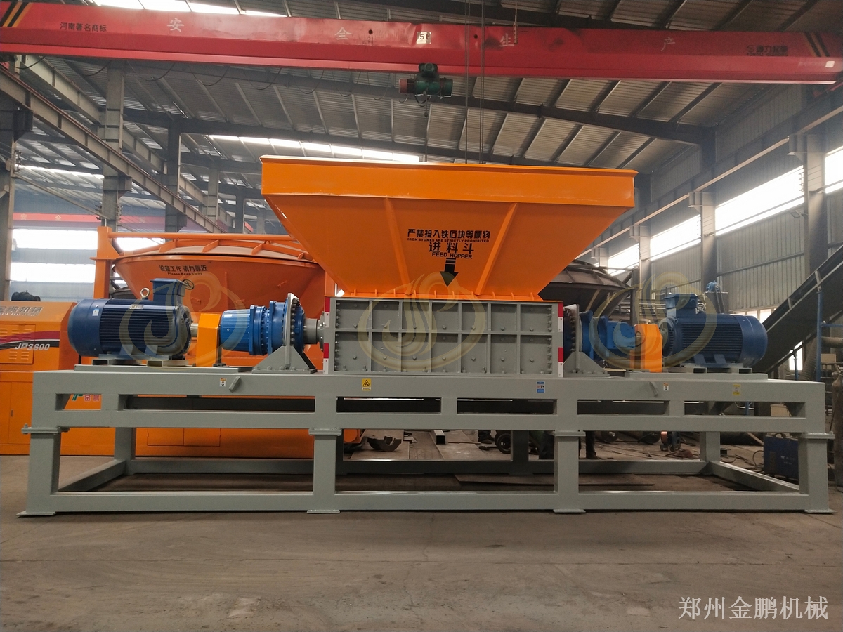 郑州金鹏稻草粉碎设备选型判断与工况难点分析