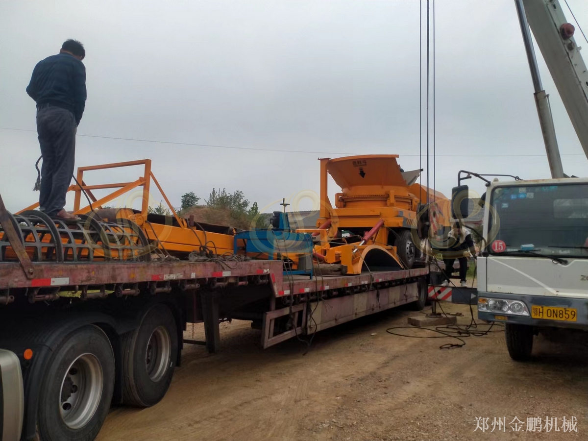 郑州金鹏树木粉碎设备上料进料出料流程与型号选型参考